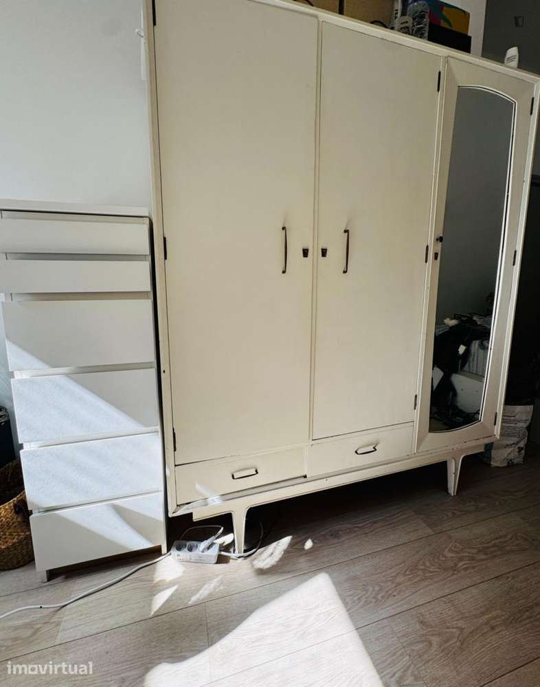 Quarto - localizado em Arroios Lisbon - Grande imagem: 4/8
