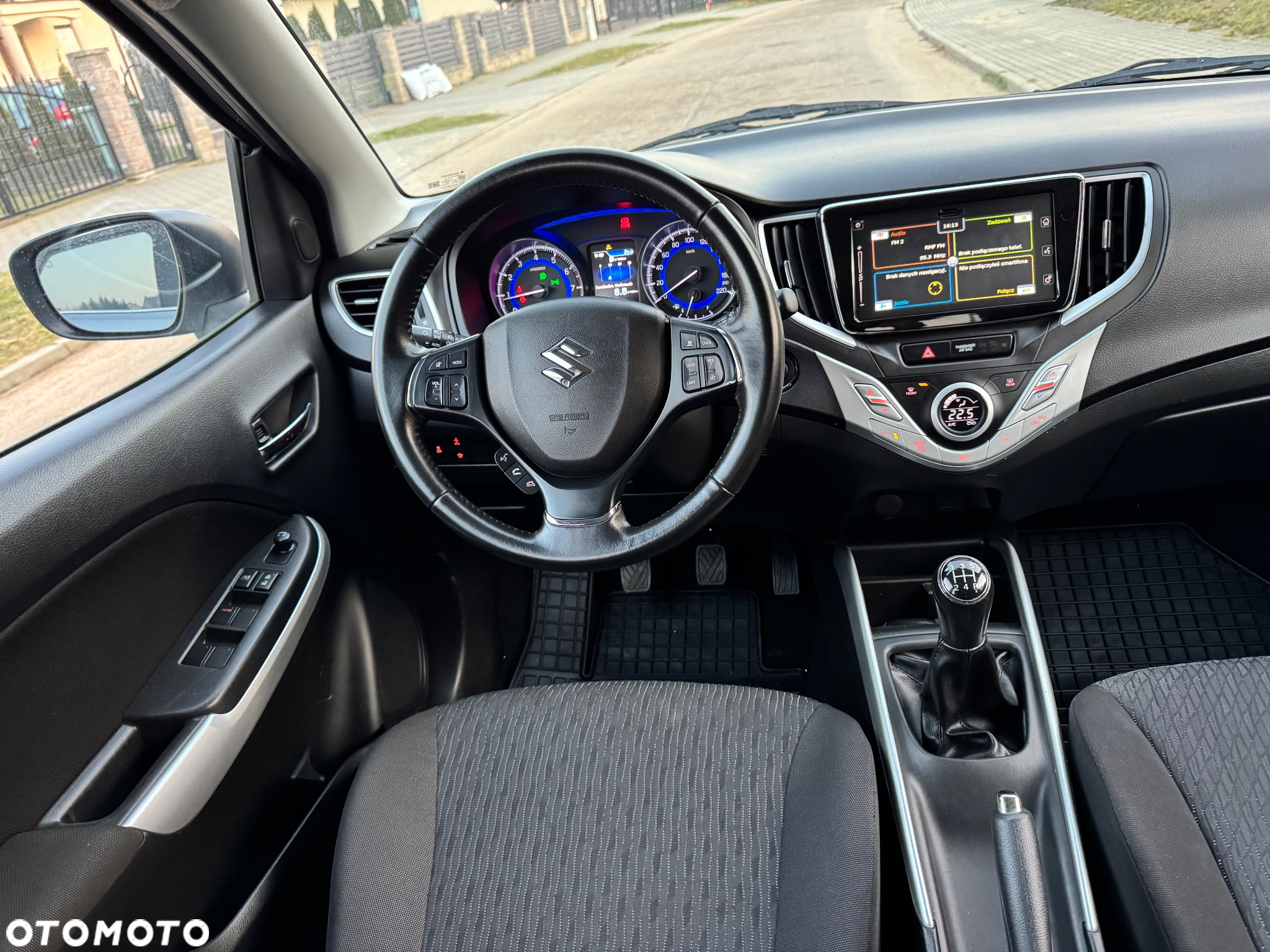 Suzuki Baleno 1.0 T Premium Plus - 26