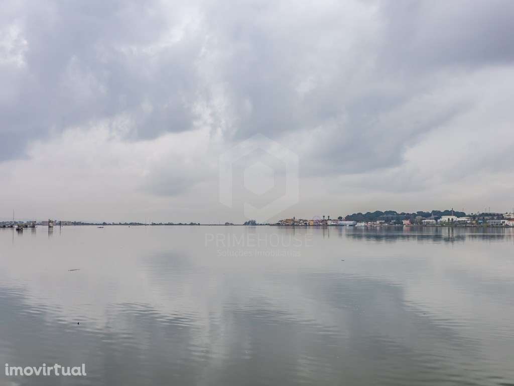 Loja em Amora frente ao rio - Grande imagem: 4/32