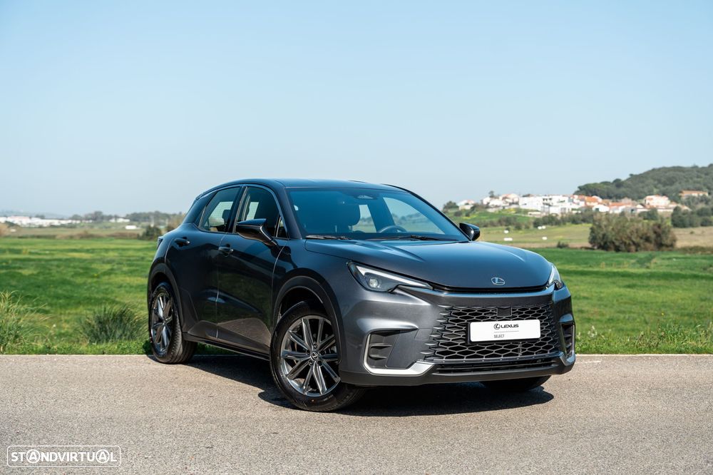 Lexus LBX Elegant - 26