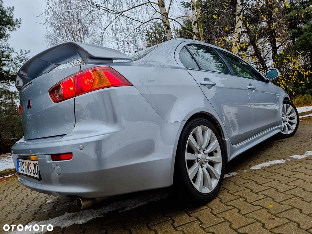Mitsubishi Lancer 1.8 Intense - 3