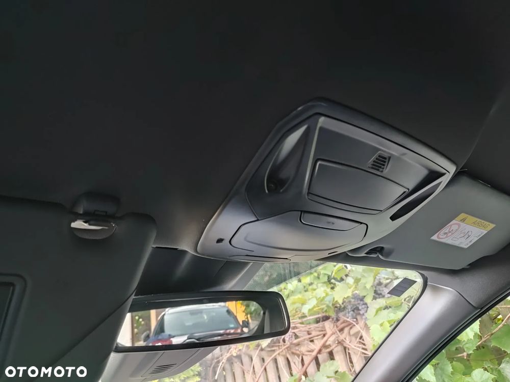 Ford Focus 2.0 TDCi ST - 25