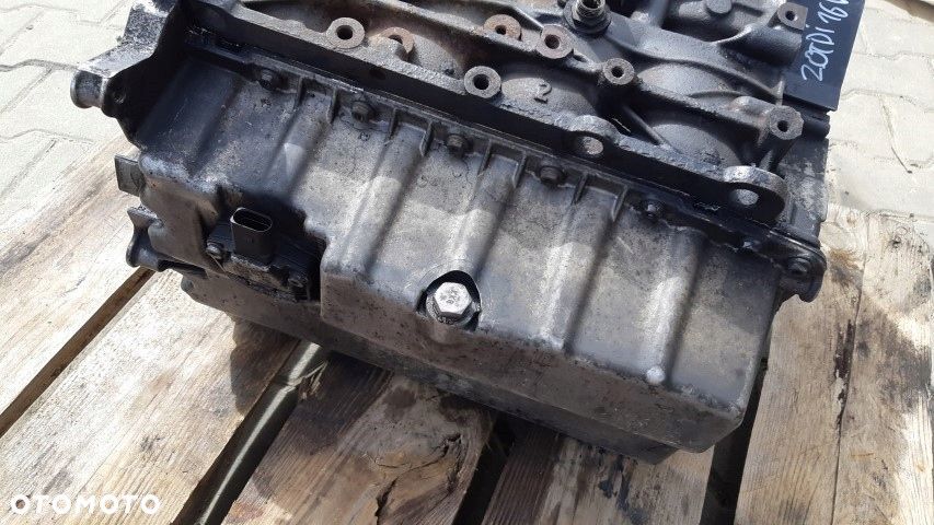 VW Passat b6 2,0TDI 16v Blok silnika wał dół 038021ce - 3