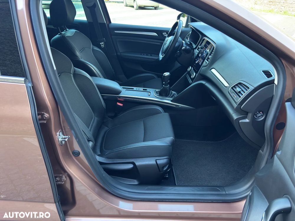 Renault Megane Blue dCi 116 Intens - 17