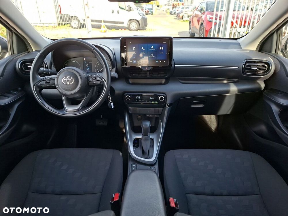Toyota Yaris - 17