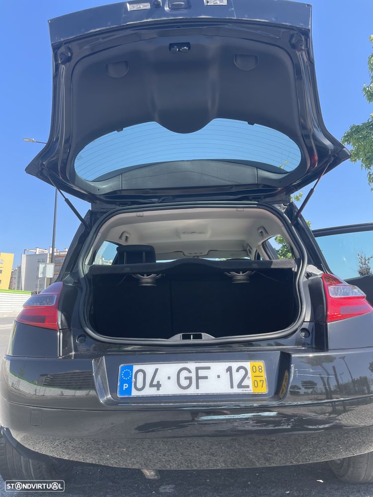 Renault Mégane 1.5 dCi Extreme - 11