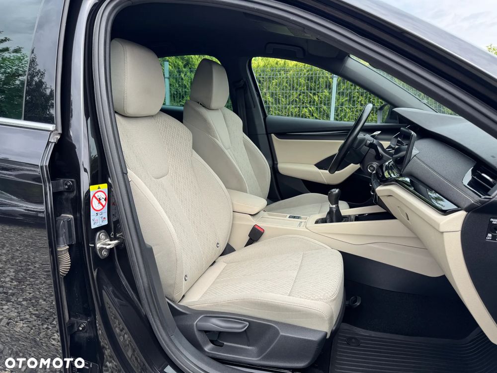 Skoda Octavia 1.5 TSI ACT Style - 27