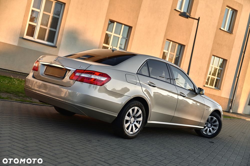 Mercedes-Benz Klasa E 200 CDI - 18