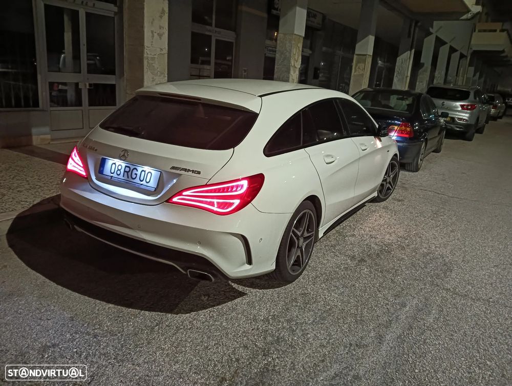 Mercedes-Benz CLA 220 d Shooting Brake AMG Line Aut. - 2