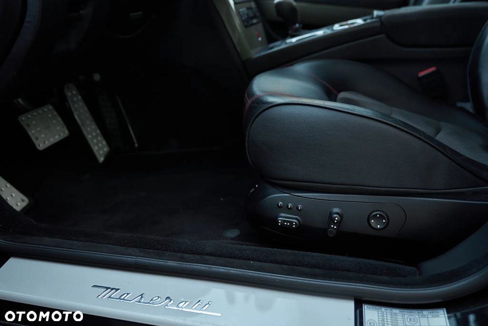 Maserati Quattroporte Sport GT S Automatic - 24