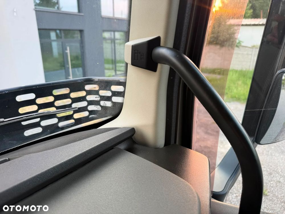 Volvo FH/500/EURO6/SKÓRY/NAVI/XENON/SPROWADZONY Z DE - 32