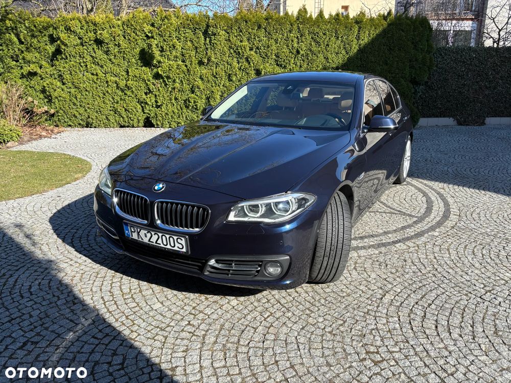 BMW Seria 5 535i xDrive Sport-Aut Luxury Line - 7