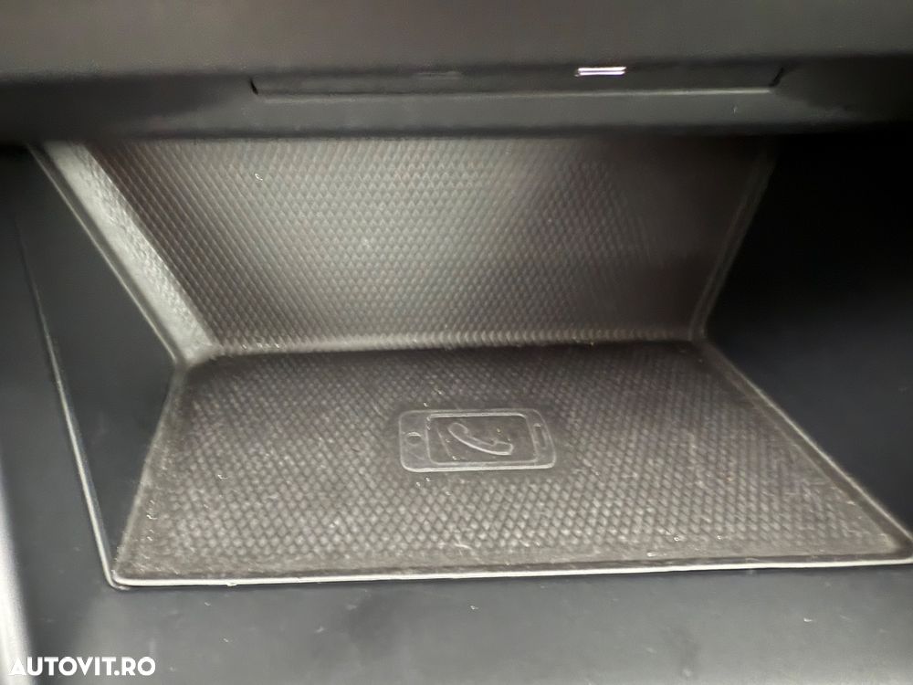 Volkswagen Golf - 31