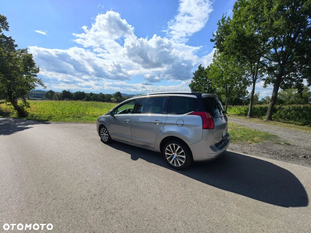 Peugeot 5008 2.0 HDi Premium + - 5