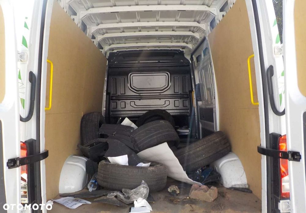 Volkswagen Crafter - 26