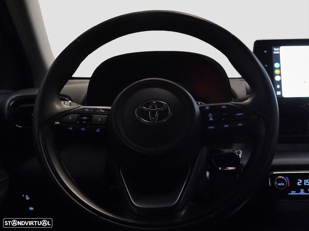 Toyota Yaris 1.5 HDF Comfort Plus - 21