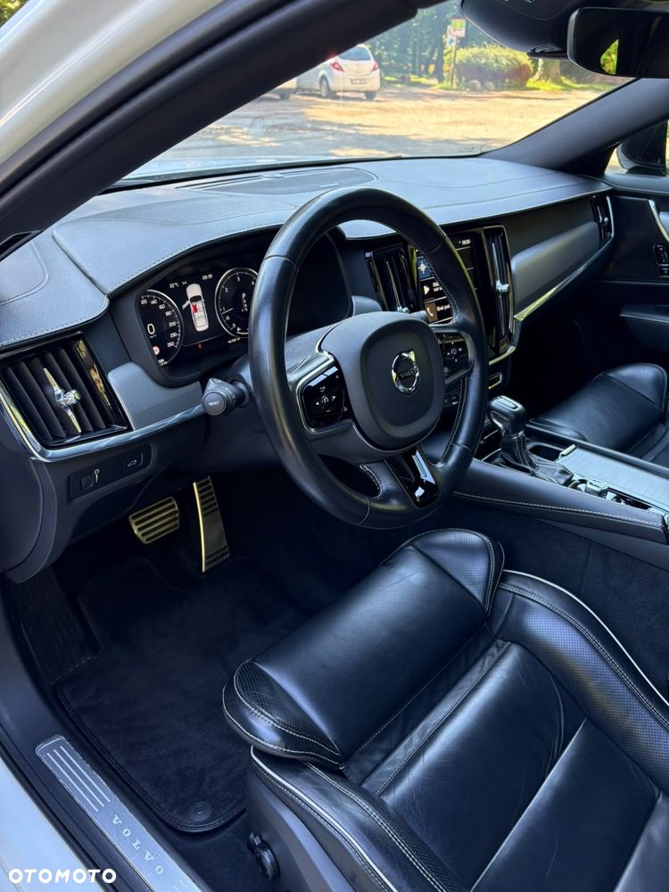 Volvo S90 D5 AWD R-Design - 12