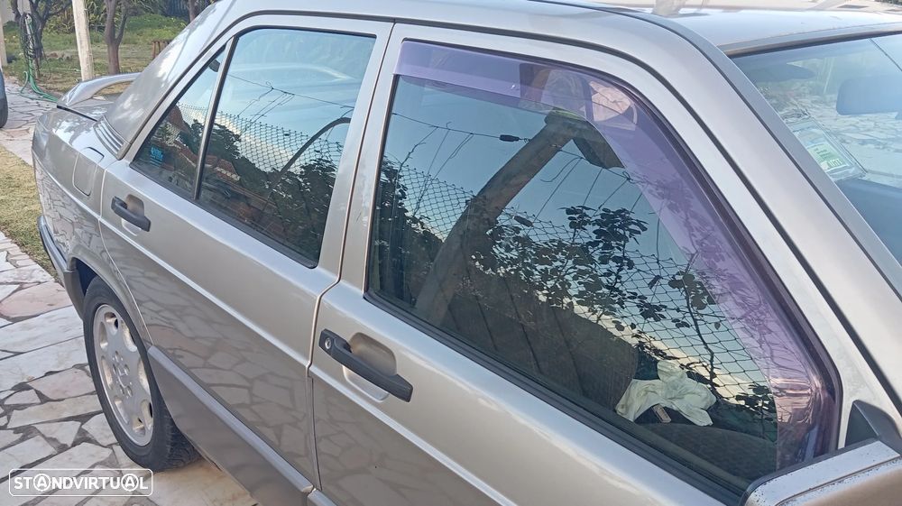 Mercedes-Benz W201 (1982-1993) - 20