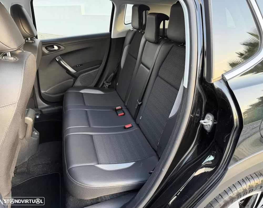 Peugeot 2008 1.6 BlueHDi Allure - 13