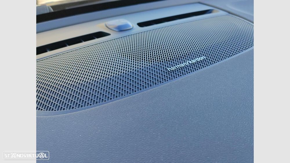 Volvo EC40 82 kWh Twin Motor Performance Black Edition - 20