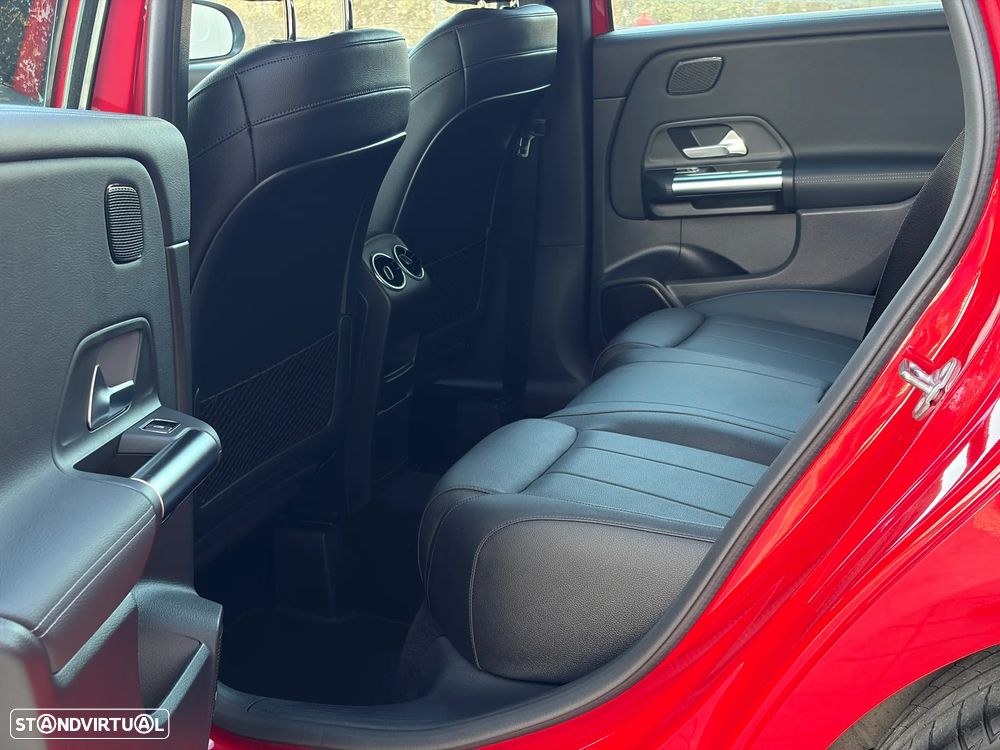 Mercedes-Benz B 180 7G-DCT Progressive - 36