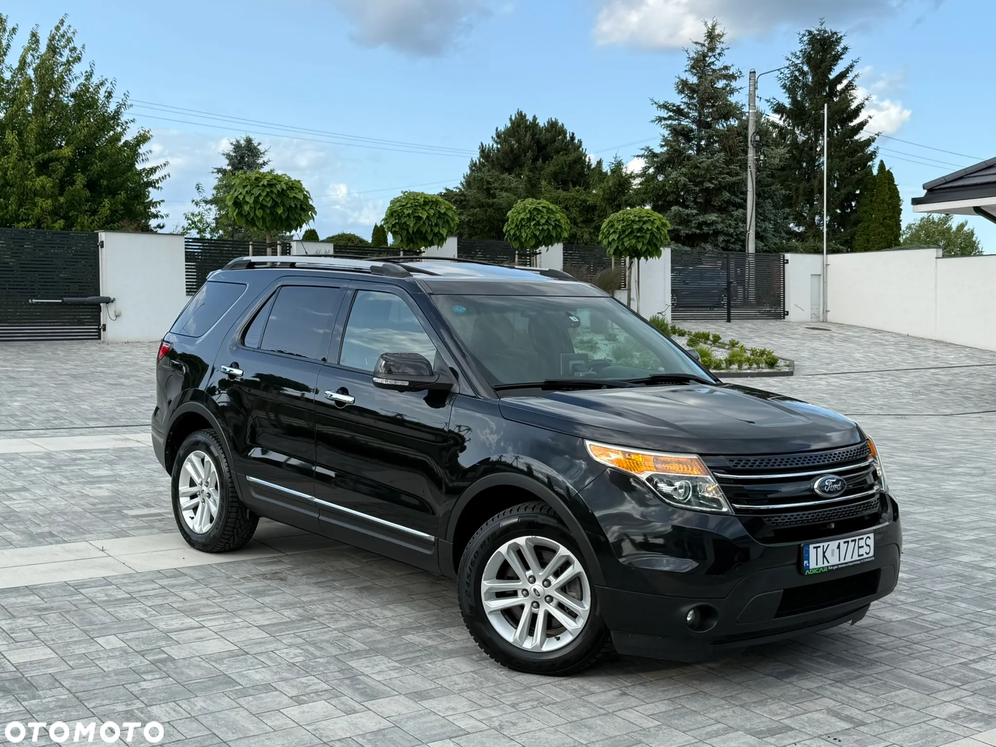 Ford Explorer - 5