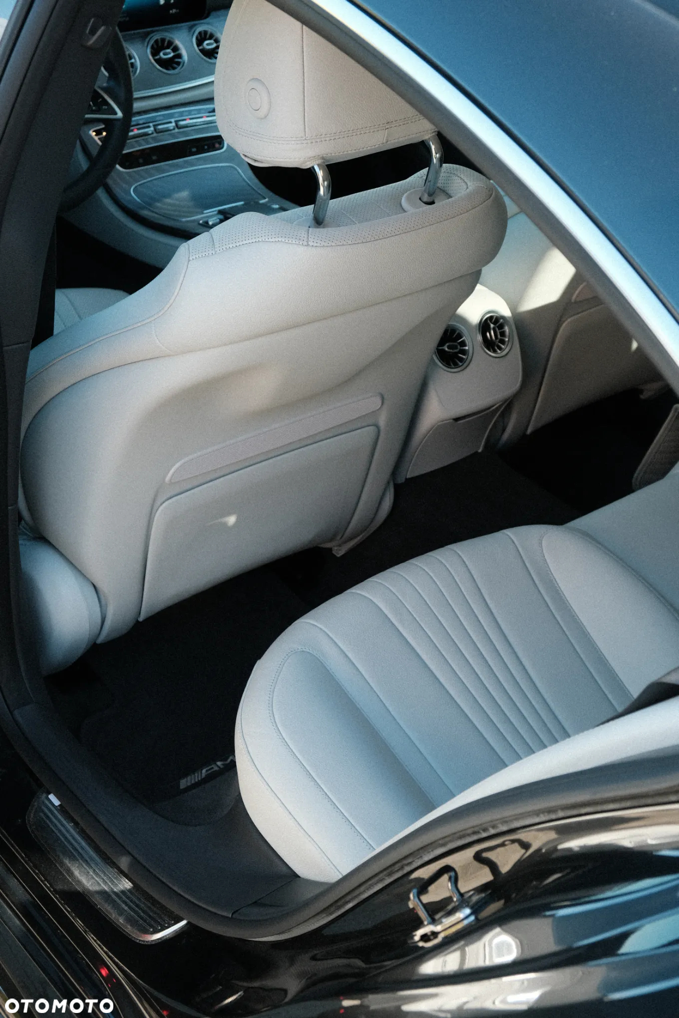 Mercedes-Benz CLS - 14