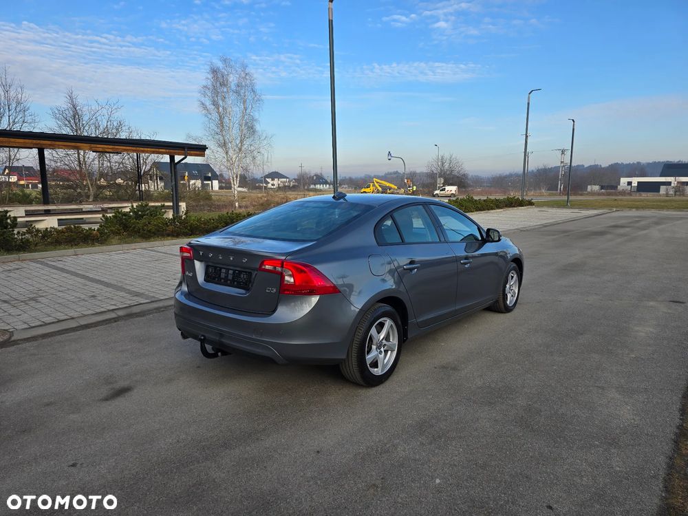 Volvo S60 D3 Geartronic RDesign - 22