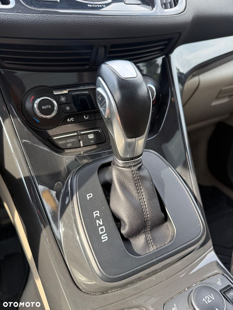 Ford Escape 2.0 EcoBoost AWD Titanium - 5