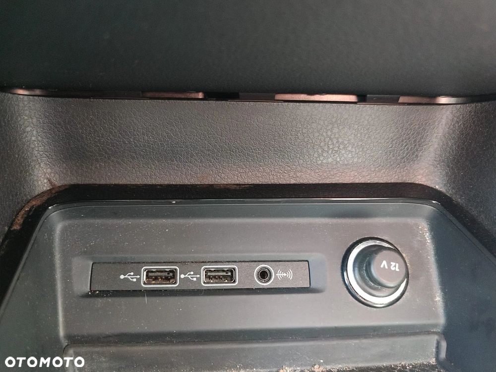 Volkswagen Golf Sportsvan SV 1.0 TSI Comfortline - 22