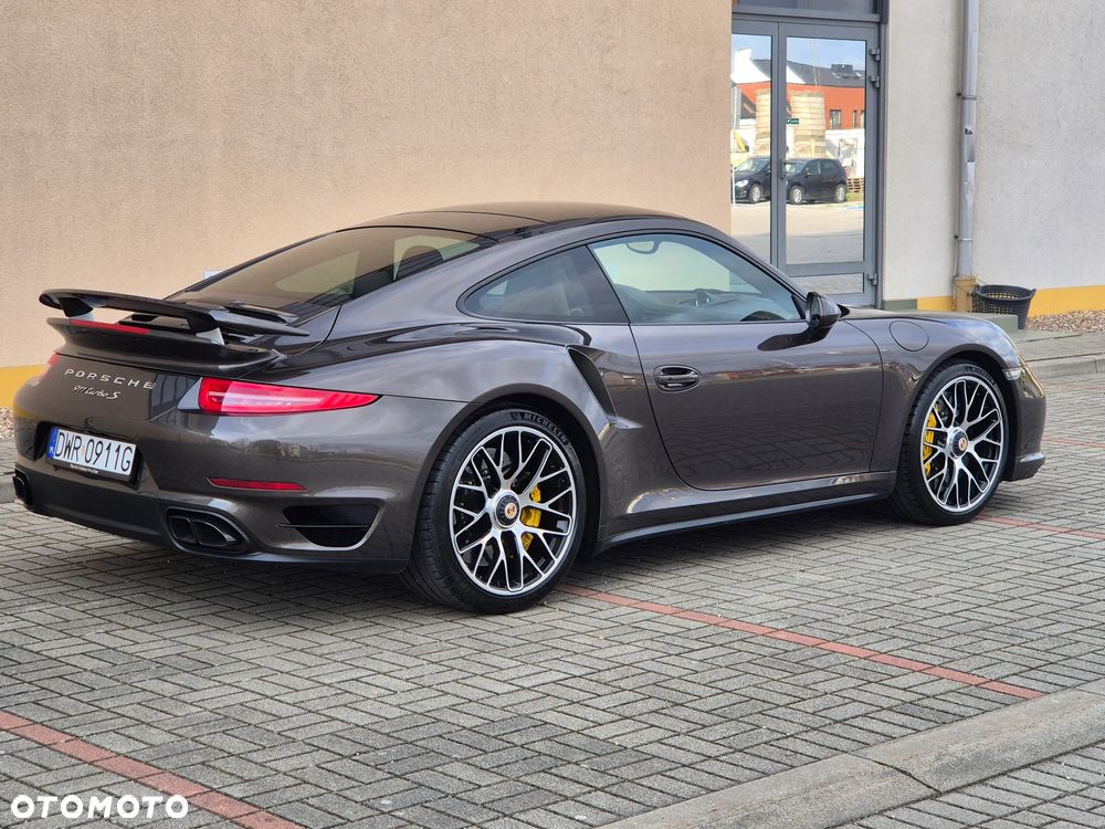 Porsche 911 Turbo S - 23