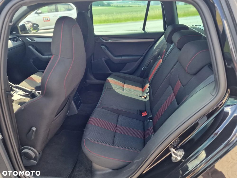 Skoda Octavia 2.0 TDI Sport Edition - 22