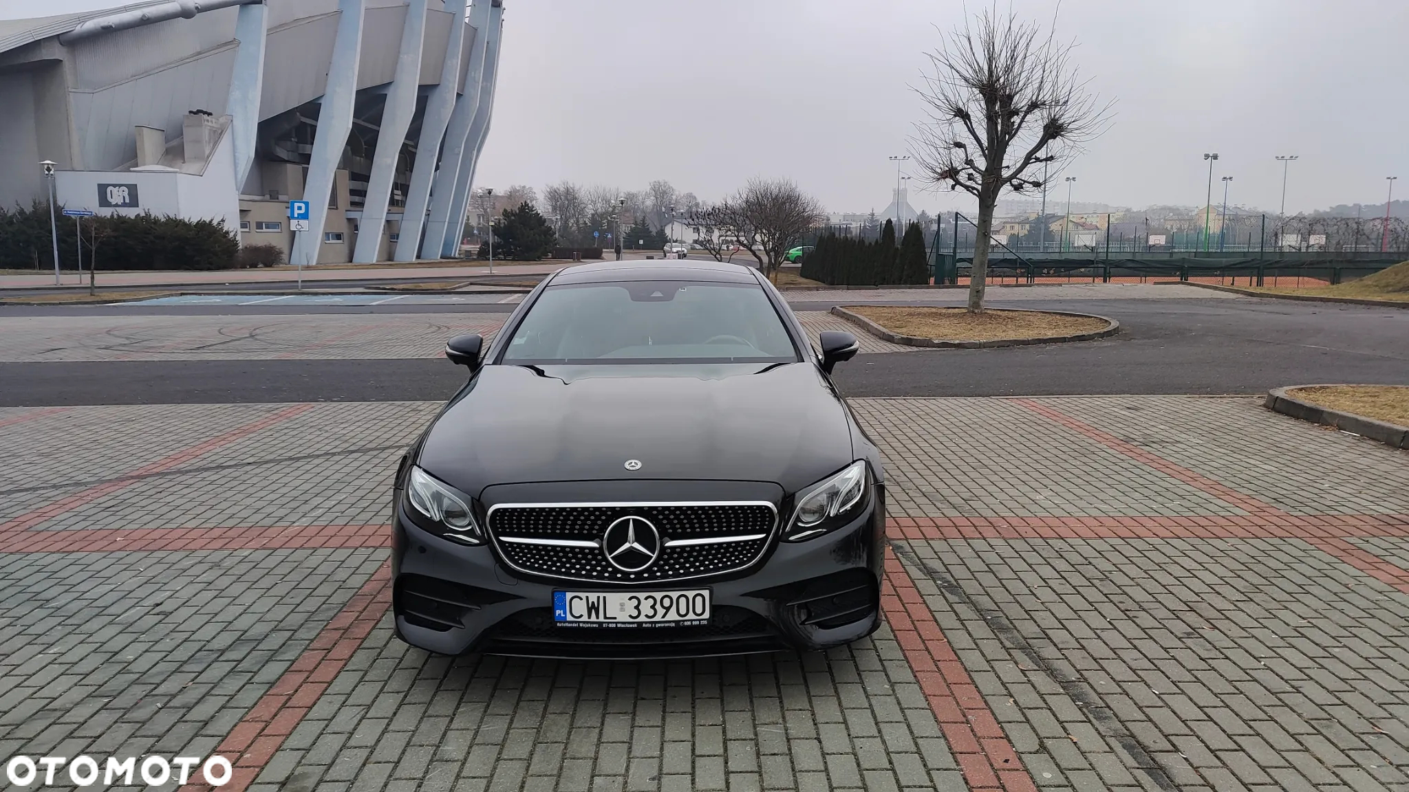 Mercedes-Benz Klasa E 220 d 4Matic Coupe 9G-TRONIC AMG Line - 5