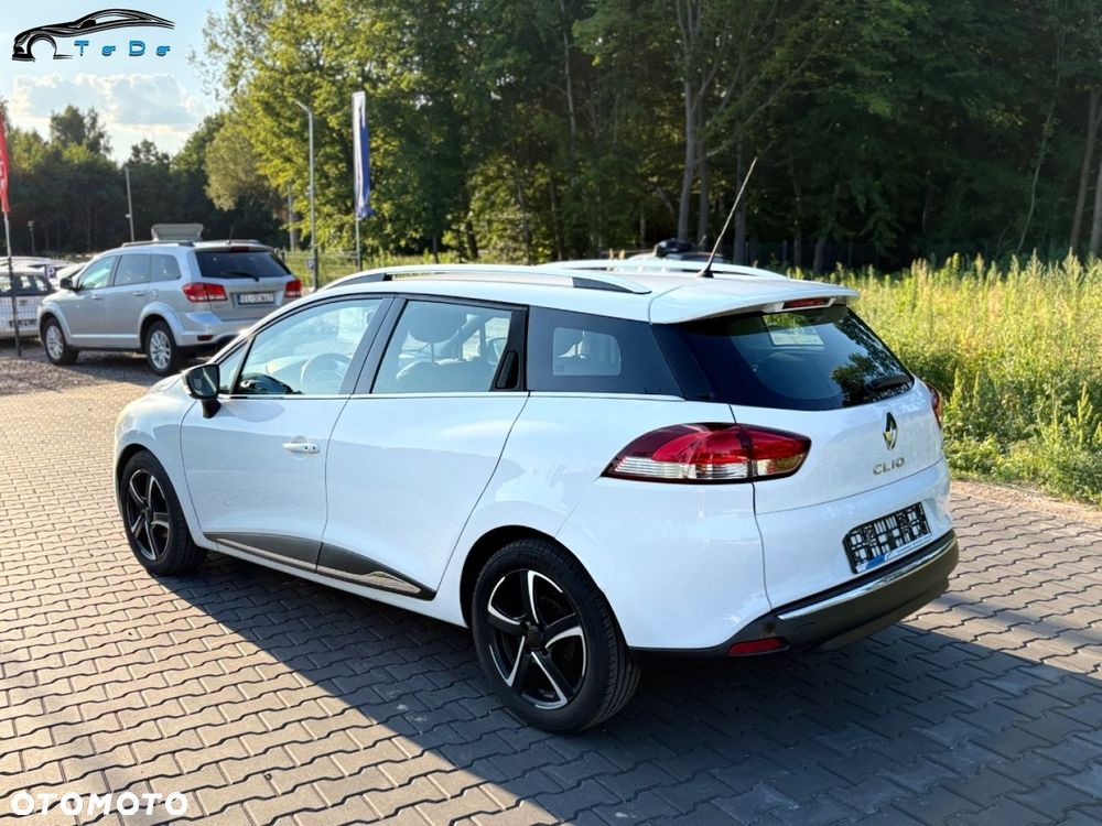 Renault Clio Energy dCi 90 EDC Initiale Paris - 11