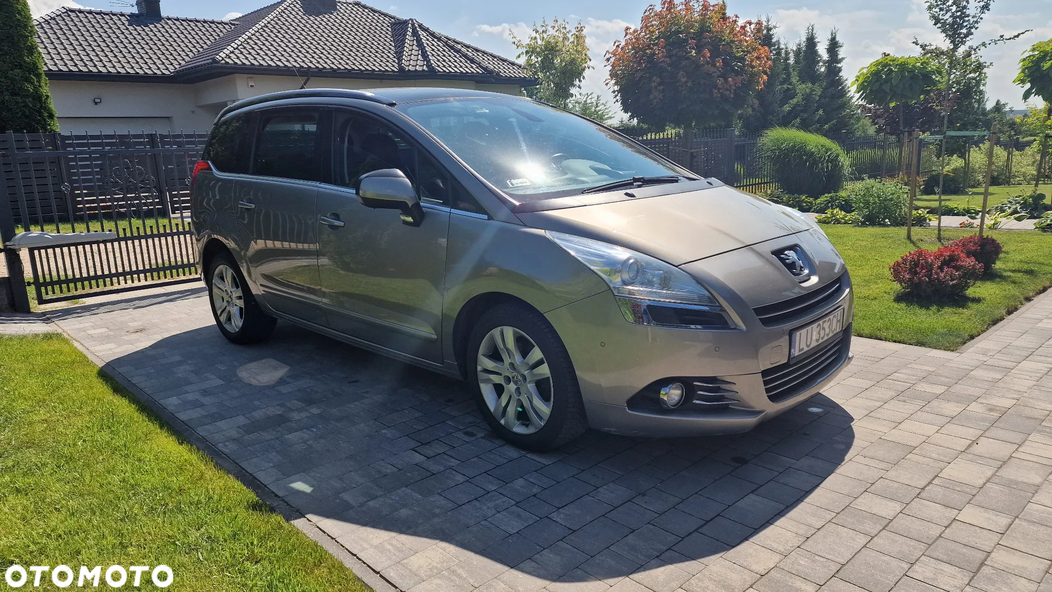 Peugeot 5008 - 2