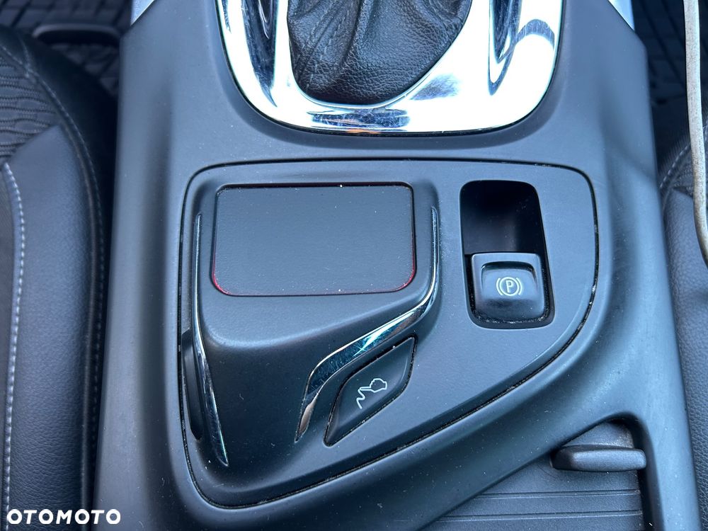 Opel Insignia - 17