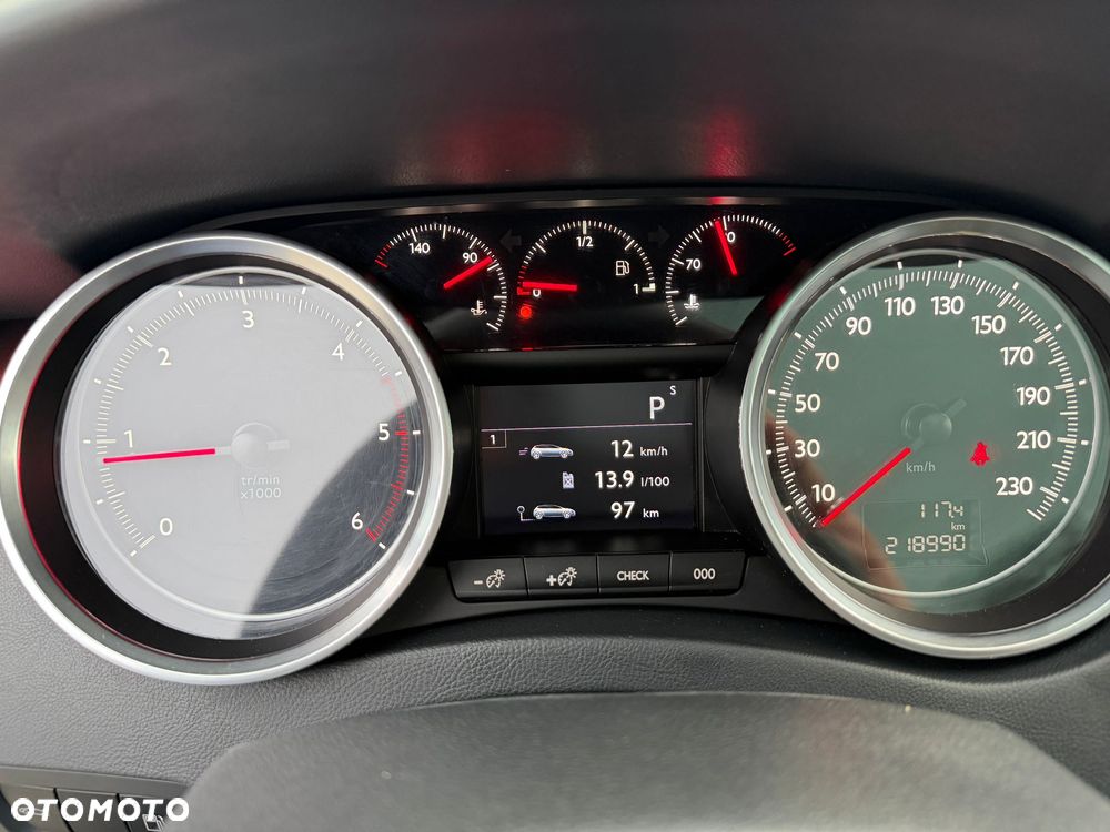 Peugeot 508 RXH BlueHDi 180 EAT6 Stop&Start - 30