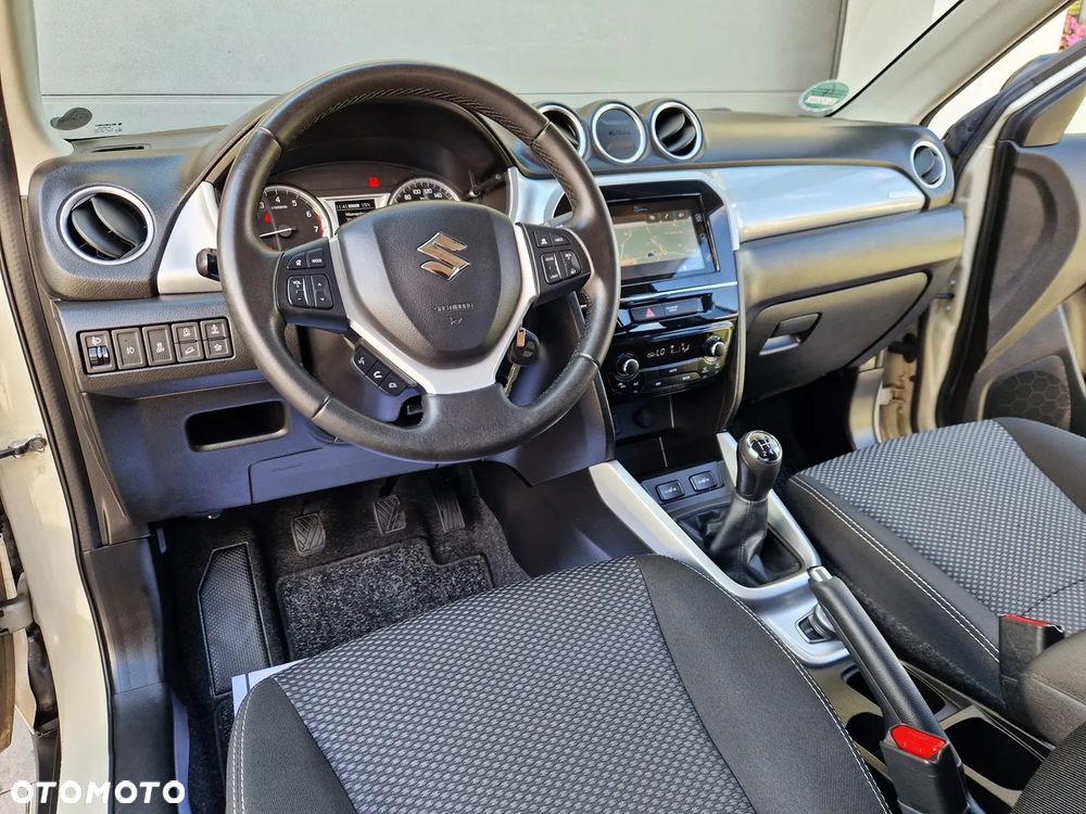 Suzuki Vitara 1.6 (4x4) Allgrip Comfort+ - 16