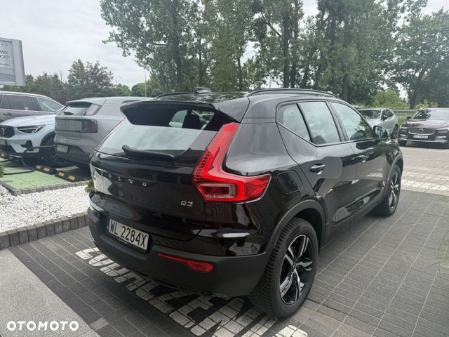 Volvo XC 40 B3 Plus Dark - 2