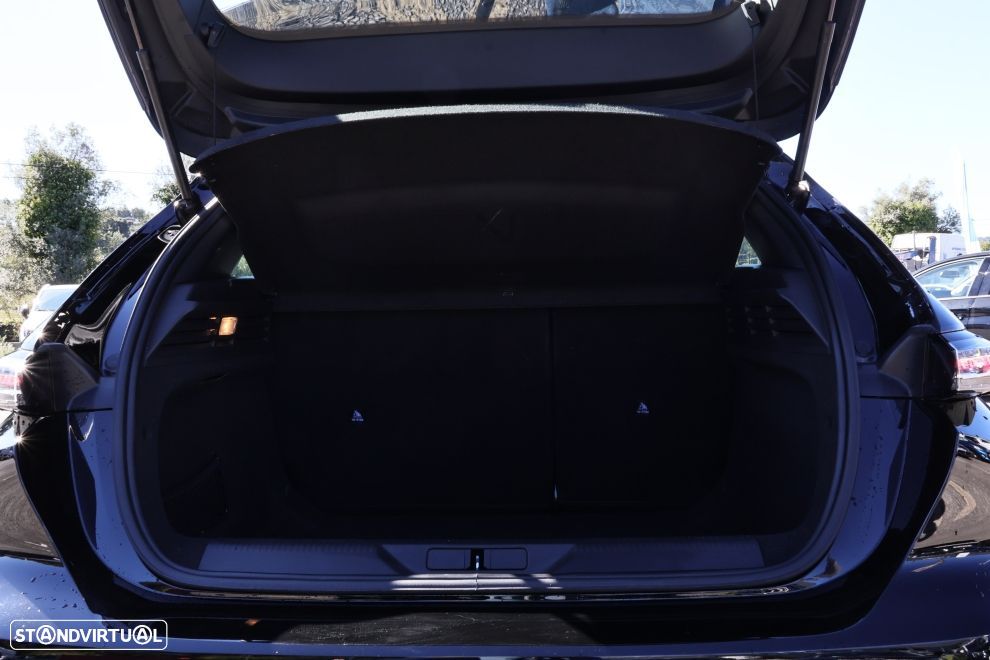 Peugeot 308 1.2 PureTech Active Pack - 17