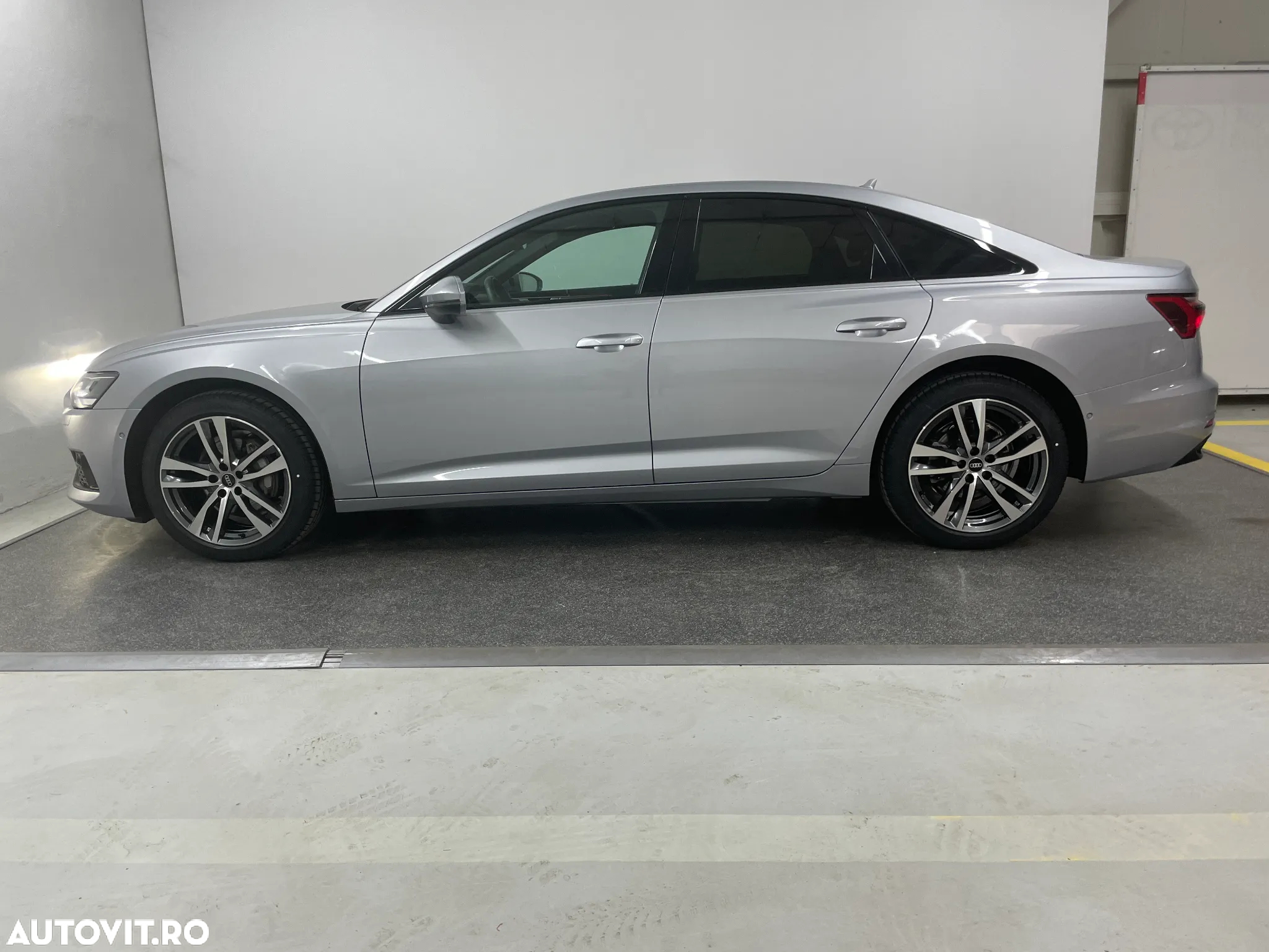 Audi A6 2.0 40 TDI quattro S tronic Sport - 2