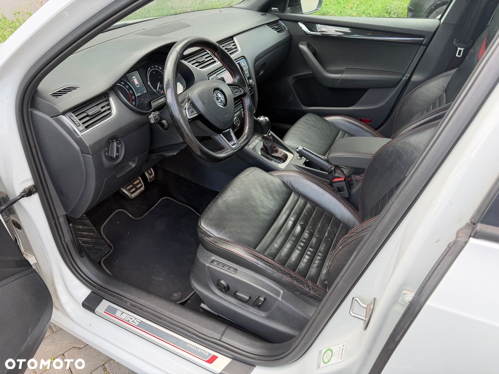 Skoda Octavia 2.0 TDI 4x4 RS Challenge DSG - 23