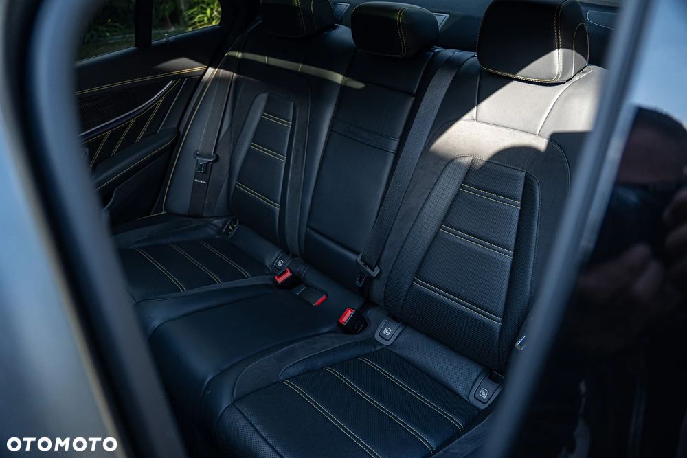 Mercedes-Benz Klasa E AMG 63 S 4-Matic+ - 19