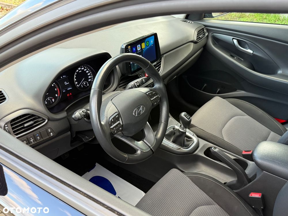 Hyundai i30 1.5 DPI Classic + - 11
