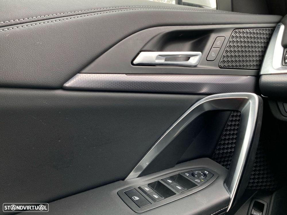 BMW iX1 xDrive30 Pack Desportivo M - 20
