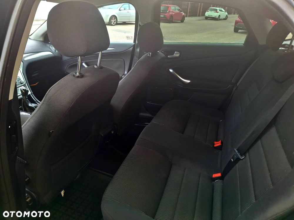 Ford Mondeo 2.0 Titanium - 29