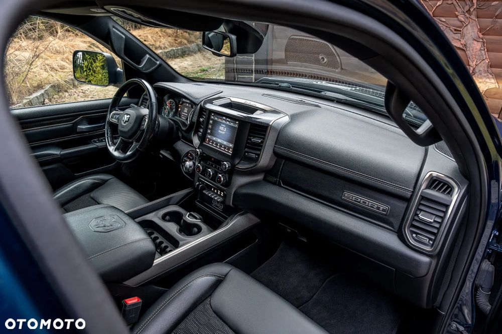 Dodge RAM 5.7 4x4 - 25