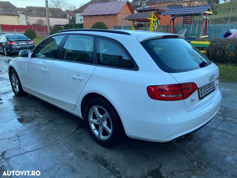 Audi A4 Avant 2.0 TDI DPF Ambiente - 4