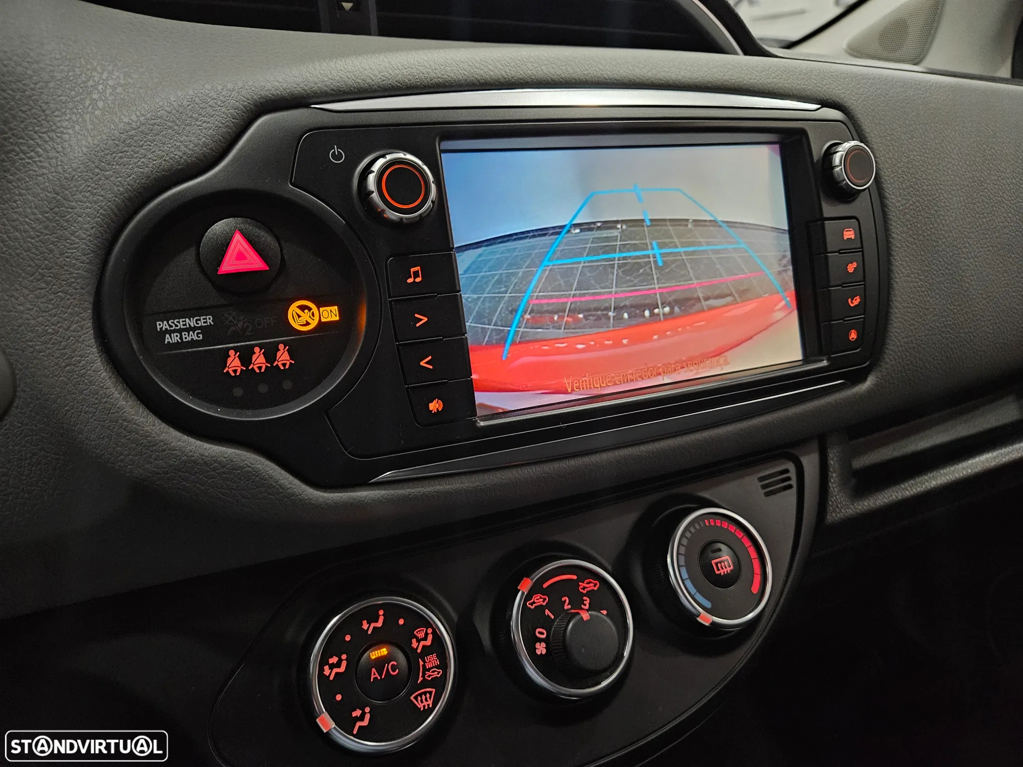 Toyota Yaris 1.4 D-4D Sport - 17