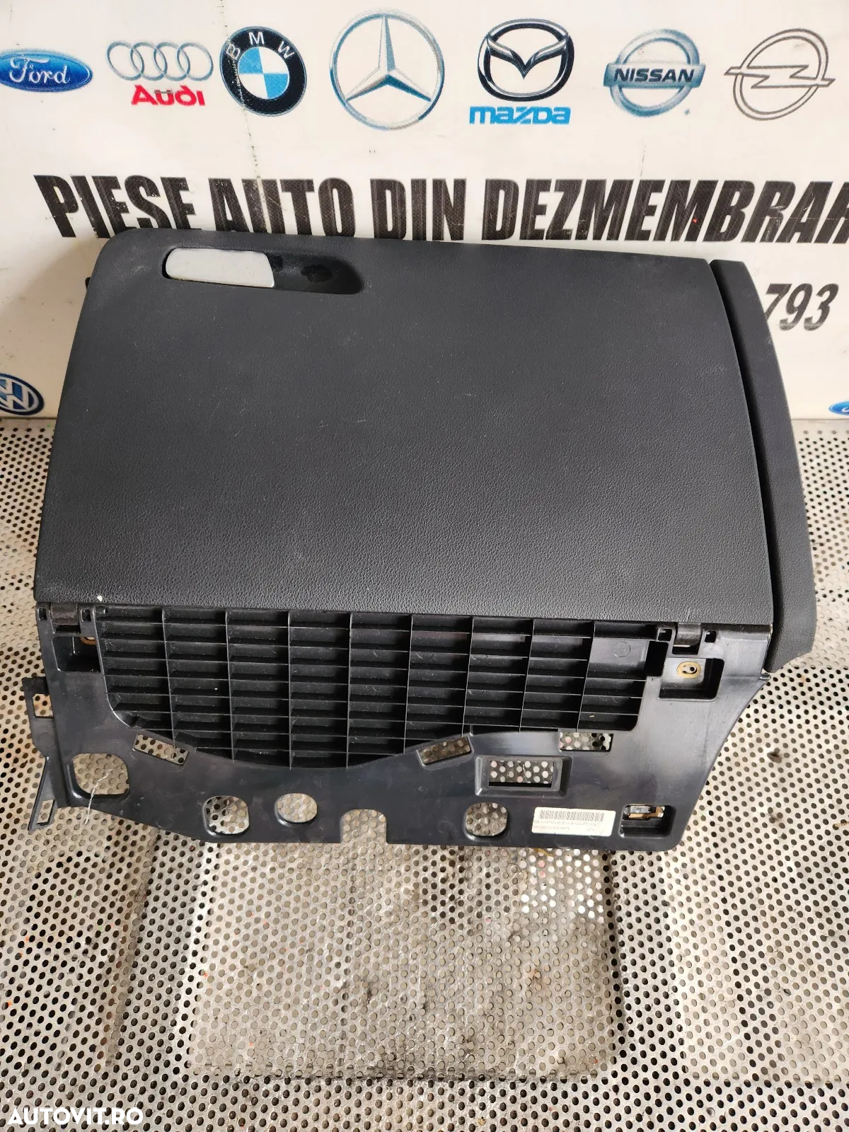 Torpedo Cutie Acte Audi Q5 8R An 2008-2009-2010-2011-2012-2013-2014-2015-2016-2017 Volan Stanga Eur - 2
